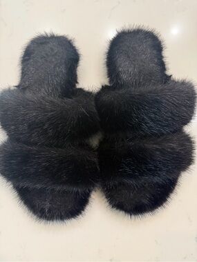 Saint Laurent Slides